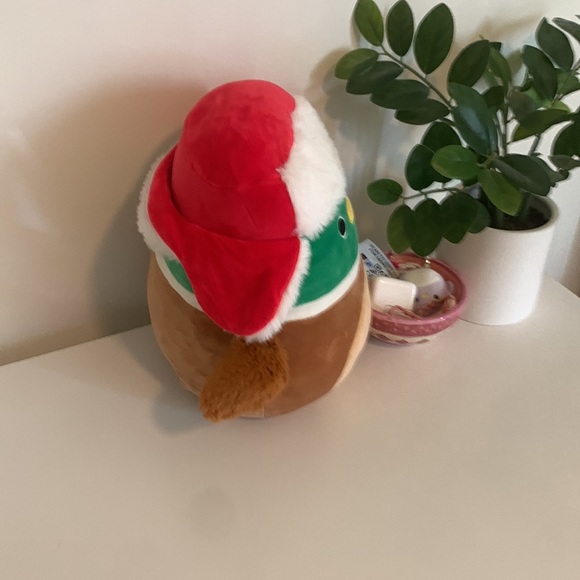 Avery the duck Christmas edition - Picture 4 of 5